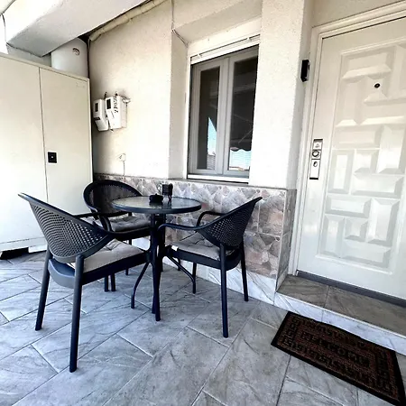 Emanuela Sunnyside *