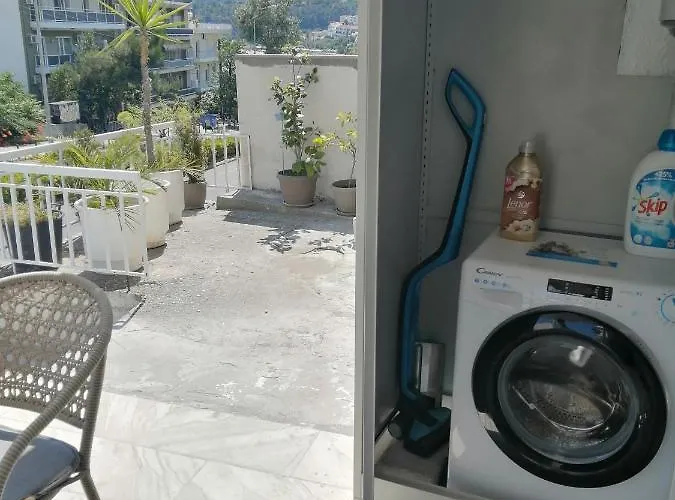 Emanuela Sunnyside *